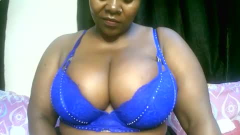 Snapshot of sexxi_ebony chatting on April 2026 08:57:02 PM sexxi_ebony online show from April 2026 08:57:02 PM