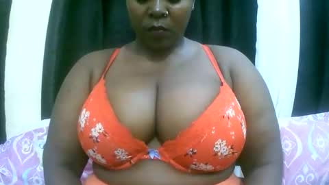 Snapshot of sexxi_ebony chatting on May 2026 08:52:02 AM sexxi_ebony online show from May 2026 08:52:02 AM