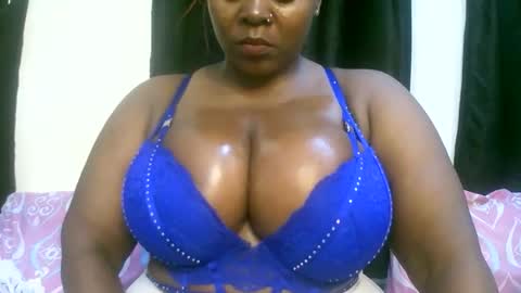 Snapshot of sexxi_ebony chatting on May 2026 08:58:02 PM sexxi_ebony online show from May 2026 08:58:02 PM