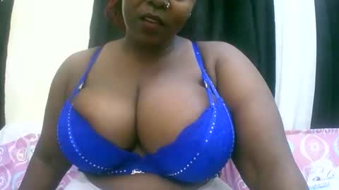 Snapshot of sexxi_ebony chatting on May 2026 09:47:02 AM sexxi_ebony online show from May 2026 09:47:02 AM