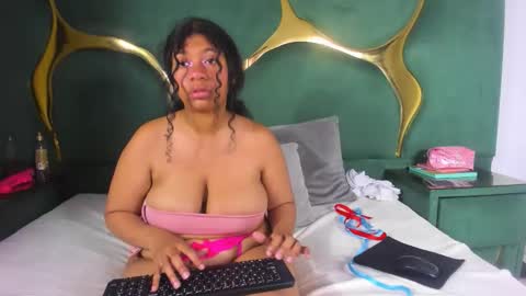 Sexxtaty online show from April 2026 03:21:01 PM