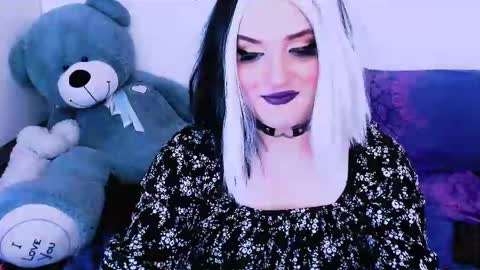 Snapshot of sexxx_queen chatting on February 2025 02:51:01 AM sexxx_queen online show from February 2025 02:51:01 AM