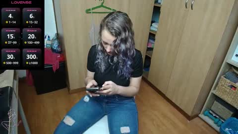 Snapshot of sexxxycrystali chatting on September 2025 09:09:01 AM sexxxycrystali online show from September 2025 09:09:01 AM
