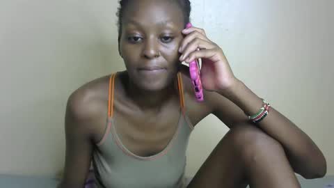 Snapshot of sexxy_bum23 chatting on February 2025 06:45:01 PM sexxy bum online show from February 2025 06:45:01 PM