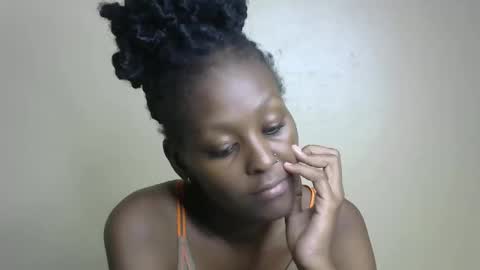 Snapshot of sexxy_bum23 chatting on February 2025 10:09:01 PM sexxy bum online show from February 2025 10:09:01 PM