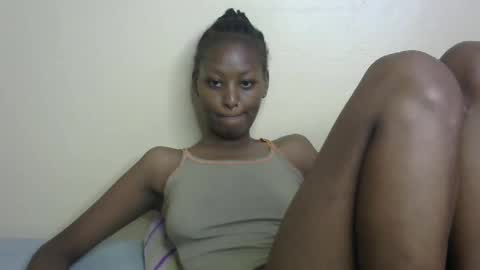 Snapshot of sexxy_bum23 chatting on February 2025 10:40:02 AM sexxy bum online show from February 2025 10:40:02 AM