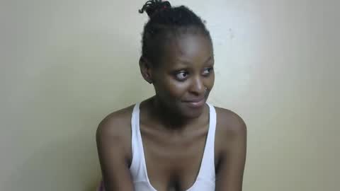 Snapshot of sexxy_bum23 chatting on February 2025 09:05:02 PM sexxy bum online show from February 2025 09:05:02 PM