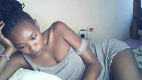 sexxy_curvy23 online show from April 2026 08:17:01 AM