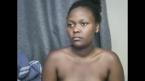 Snapshot of sexxy_lynne chatting on October 2025 06:25:02 PM sexxy_lynne online show from October 2025 06:25:02 PM
