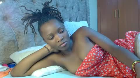 Snapshot of sexxy_santa chatting on December 2024 06:59:02 PM Santa online show from December 2024 06:59:02 PM