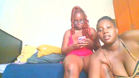 Snapshot of sexxy_thick_ebony chatting on June 2026 10:09:01 AM Sweet doll online show from June 2026 10:09:01 AM