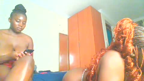 Snapshot of sexxy_thick_ebony chatting on June 2026 12:22:01 PM Sweet doll online show from June 2026 12:22:01 PM