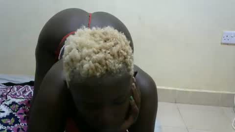 Snapshot of sexxy_triza chatting on October 2025 10:34:02 PM triza online show from October 2025 10:34:02 PM