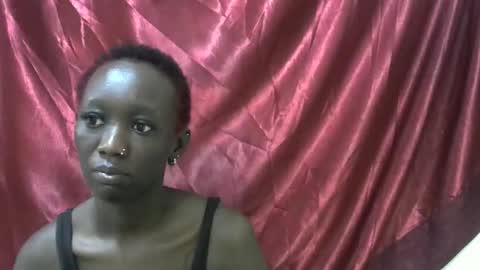 Snapshot of sexxy_veee chatting on October 2025 03:49:01 AM sexxy_veee online show from October 2025 03:49:01 AM