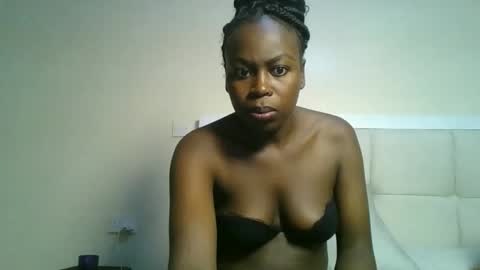 Snapshot of sexxyivy chatting on February 2025 06:12:01 PM ivy online show from February 2025 06:12:01 PM