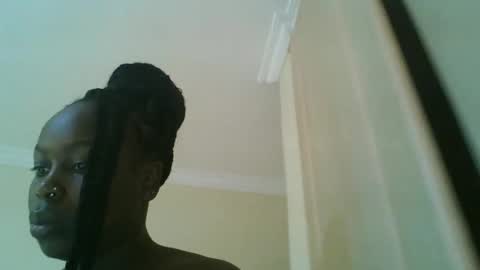 Snapshot of sexxyivy chatting on February 2025 09:16:02 PM ivy online show from February 2025 09:16:02 PM