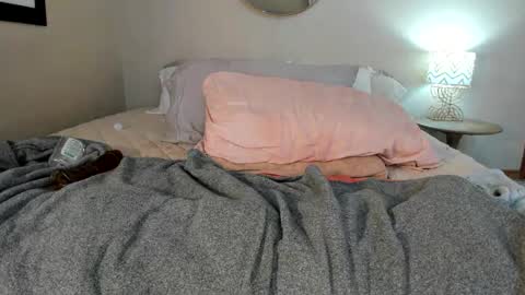 Snapshot of sexxylaurab chatting on January 2025 09:11:02 PM Sexxy Laura online show from January 2025 09:11:02 PM