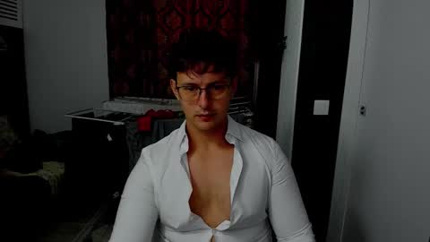 Snapshot of sexxymuscles4u chatting on October 2025 09:22:01 AM Sexxymuscles4U online show from October 2025 09:22:01 AM
