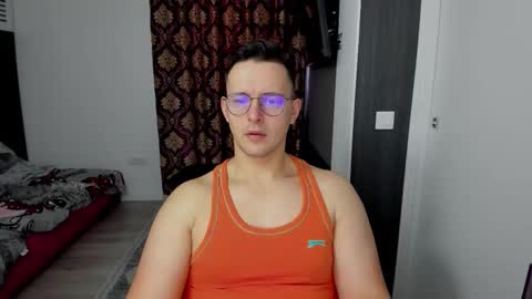 Sexxymuscles4U online show from February 2026 06:56:01 AM