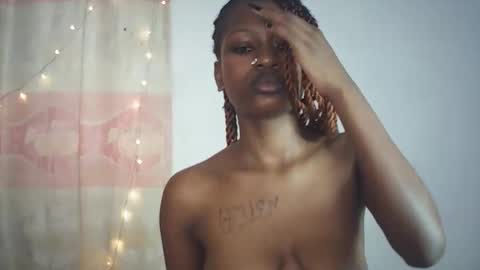 sexxypixie online show from May 2026 10:12:02 AM