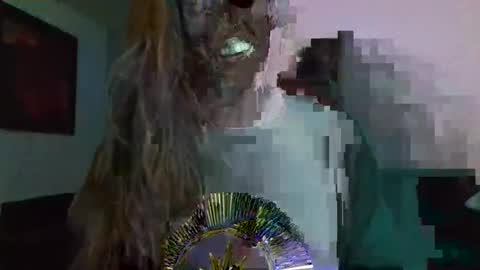 Snapshot of sexy420girl5 chatting on February 2025 06:17:02 AM sexy420girl5 online show from February 2025 06:17:02 AM