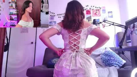 Snapshot of sexy__emma chatting on October 2025 04:52:02 PM sexy__emma online show from October 2025 04:52:02 PM