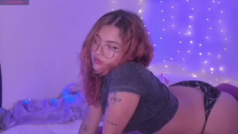 Snapshot of sexy_and_naughty_girl chatting on January 2025 04:47:01 AM Lucy Annyy online show from January 2025 04:47:01 AM