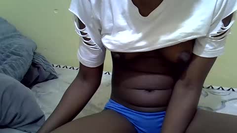 Snapshot of sexy_aph43 chatting on January 2025 03:40:02 AM Kelly Q online show from January 2025 03:40:02 AM