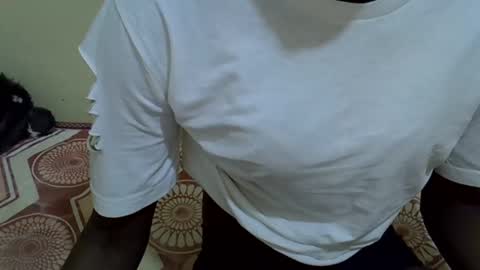 Snapshot of sexy_aph43 chatting on February 2025 05:58:02 PM Kelly Q online show from February 2025 05:58:02 PM