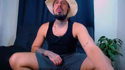 Snapshot of sexy_big_man2 chatting on January 2026 10:12:02 PM tadeo online show from January 2026 10:12:02 PM