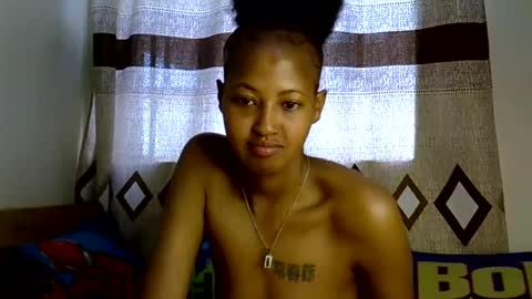 Snapshot of sexy_bluegirl chatting on January 2025 11:01:02 AM sexy_bluegirl online show from January 2025 11:01:02 AM