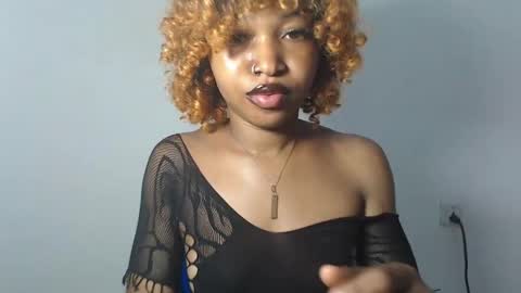 Snapshot of sexy_bluey247 chatting on April 2026 02:29:01 PM sexy_bluey247 online show from April 2026 02:29:01 PM