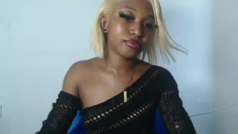 Snapshot of sexy_bluey247 chatting on April 2026 03:58:02 PM sexy_bluey247 online show from April 2026 03:58:02 PM