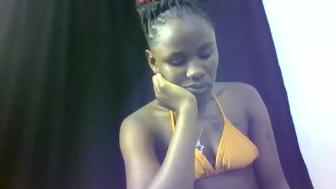 Snapshot of sexy_bree25 chatting on April 2026 10:15:02 PM bree online show from April 2026 10:15:02 PM