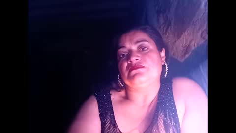 Snapshot of sexy_camy chatting on March 2025 03:52:02 AM Camy Yamy online show from March 2025 03:52:02 AM