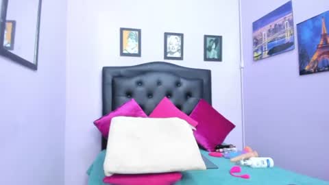 sexy_candy18x online show from June 2026 12:02:02 AM