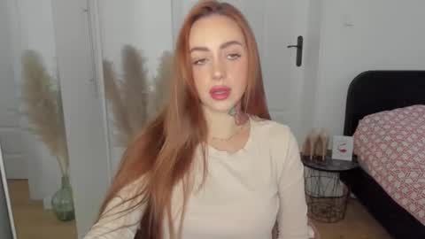 Snapshot of sexy_coralie chatting on October 2025 07:54:02 AM C o r a l i e online show from October 2025 07:54:02 AM