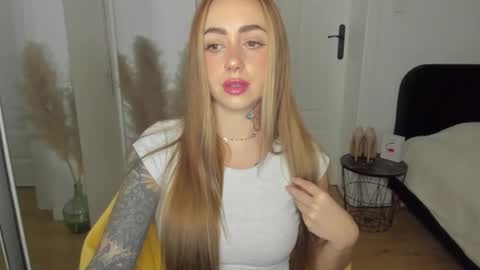 C o r a l i e online show from February 2026 03:16:02 PM