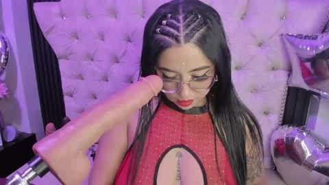  C R I S T A L  online show from April 2026 09:05:01 PM