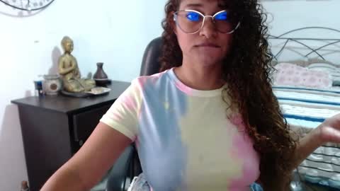danna gomez online show from February 2025 03:38:01 PM