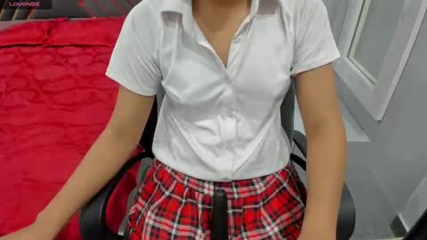Snapshot of sexy_doll_1_ chatting on February 2025 01:31:02 PM Sexydoll online show from February 2025 01:31:02 PM