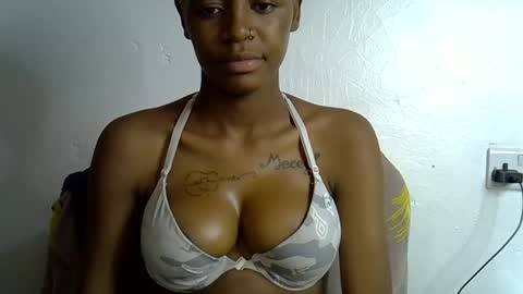 Snapshot of sexy_ebonii chatting on September 2025 12:42:02 PM sexy_ebonii online show from September 2025 12:42:02 PM