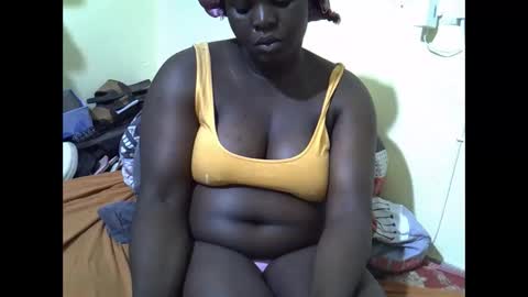 Snapshot of sexy_ebony20 chatting on October 2025 01:25:01 AM ebony online show from October 2025 01:25:01 AM