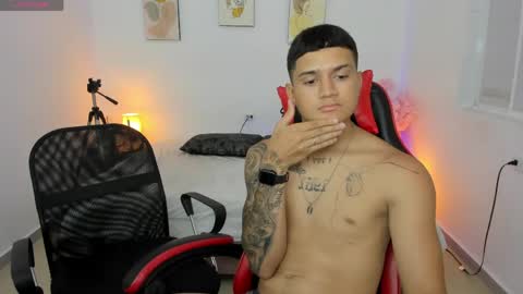 sexy_girl__777 online show from April 2026 10:22:01 PM