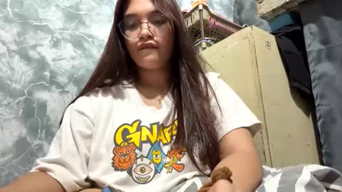 sexy_glydel online show from November 2025 01:32:02 PM