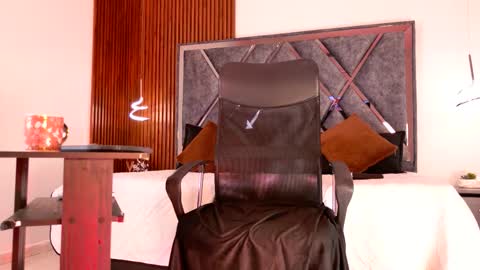 Snapshot of sexy_hot_milf_ chatting on February 2026 11:40:01 AM Dafne online show from February 2026 11:40:01 AM