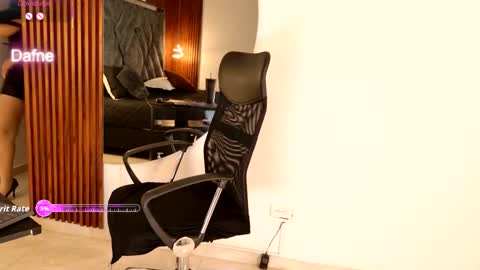 Snapshot of sexy_hot_milf_ chatting on February 2026 01:32:02 PM Dafne online show from February 2026 01:32:02 PM