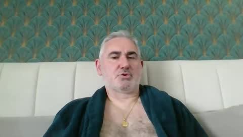 Antonio online show from April 2026 04:45:01 PM