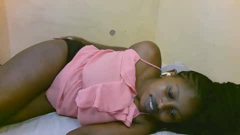 sexy_latasha online show from October 2025 06:00:01 AM