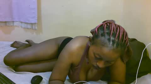 Snapshot of sexy_latasha chatting on April 2026 12:29:02 PM sexy_latasha online show from April 2026 12:29:02 PM